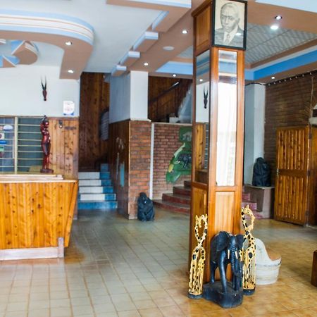 Pelikan Hotel Mbarara ภายนอก รูปภาพ