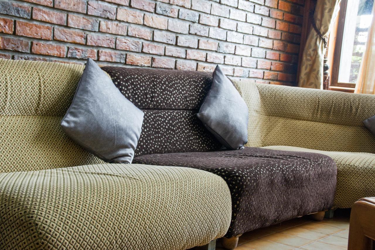 Pelikan Hotel Mbarara ภายนอก รูปภาพ