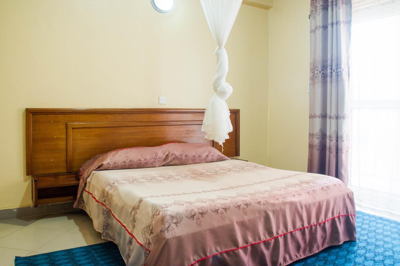 Pelikan Hotel Mbarara ภายนอก รูปภาพ