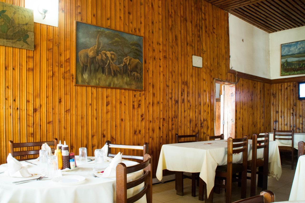Pelikan Hotel Mbarara ภายนอก รูปภาพ