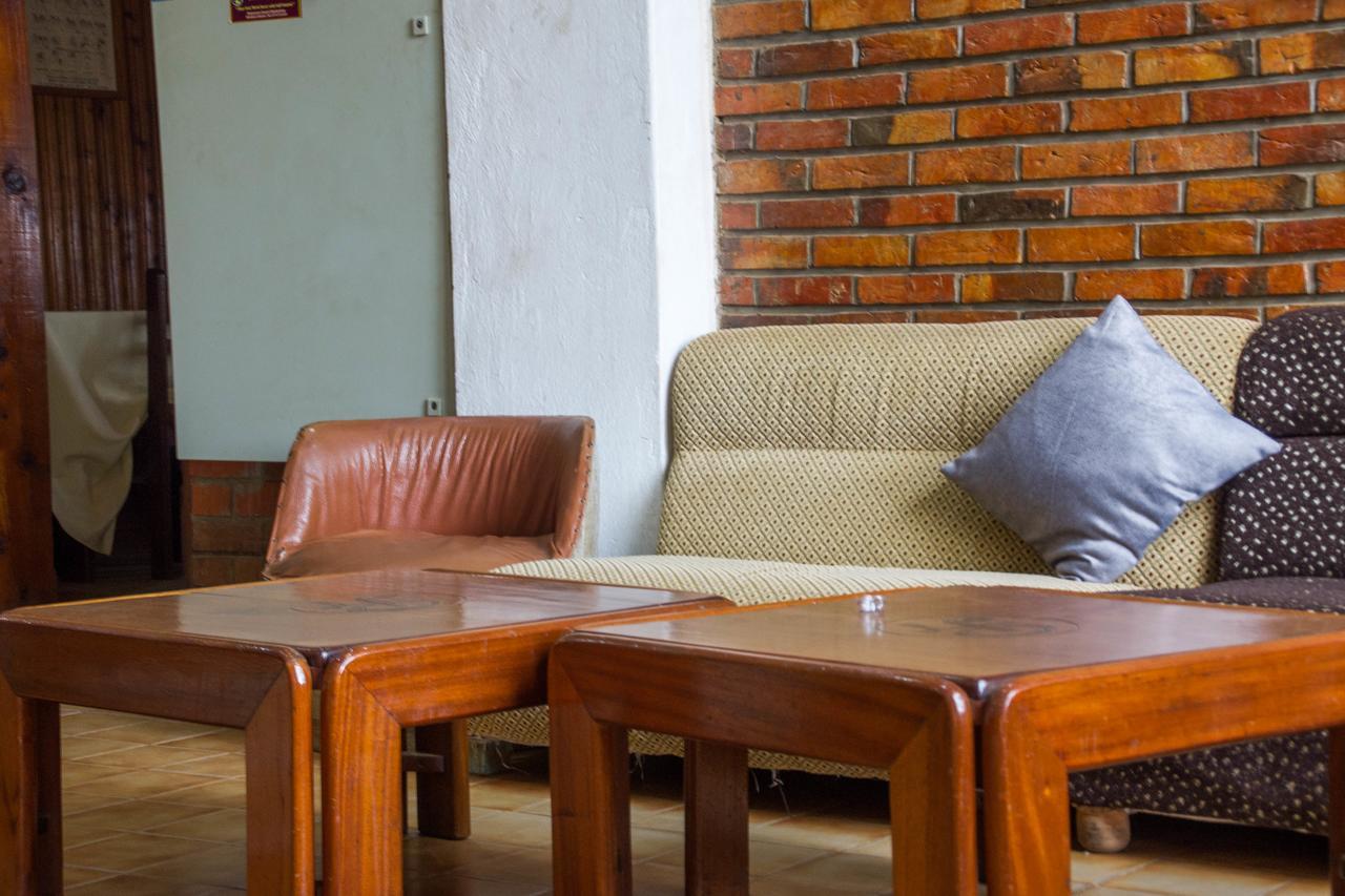 Pelikan Hotel Mbarara ภายนอก รูปภาพ