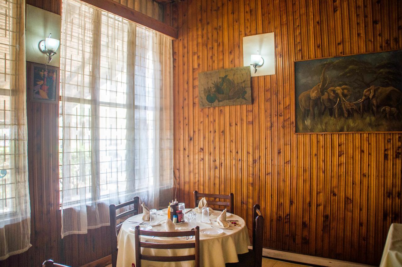 Pelikan Hotel Mbarara ภายนอก รูปภาพ