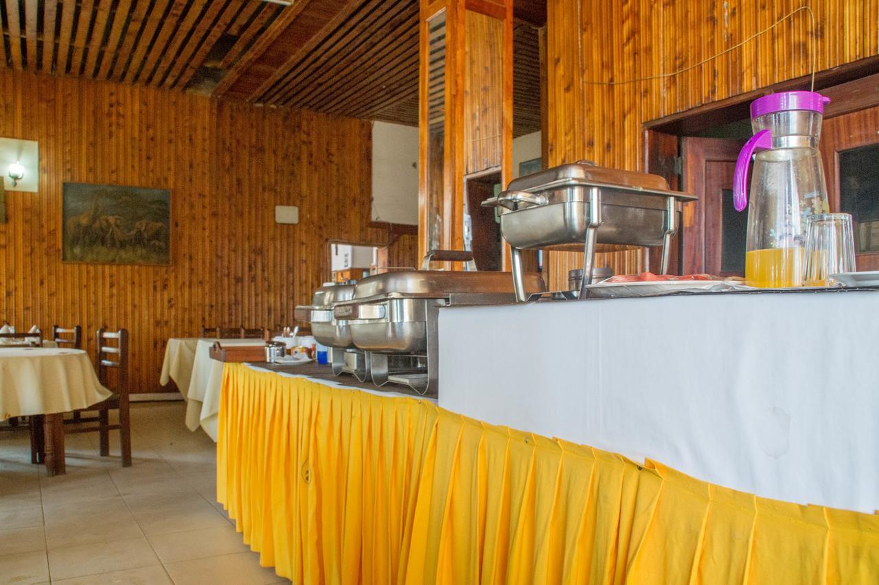 Pelikan Hotel Mbarara ภายนอก รูปภาพ